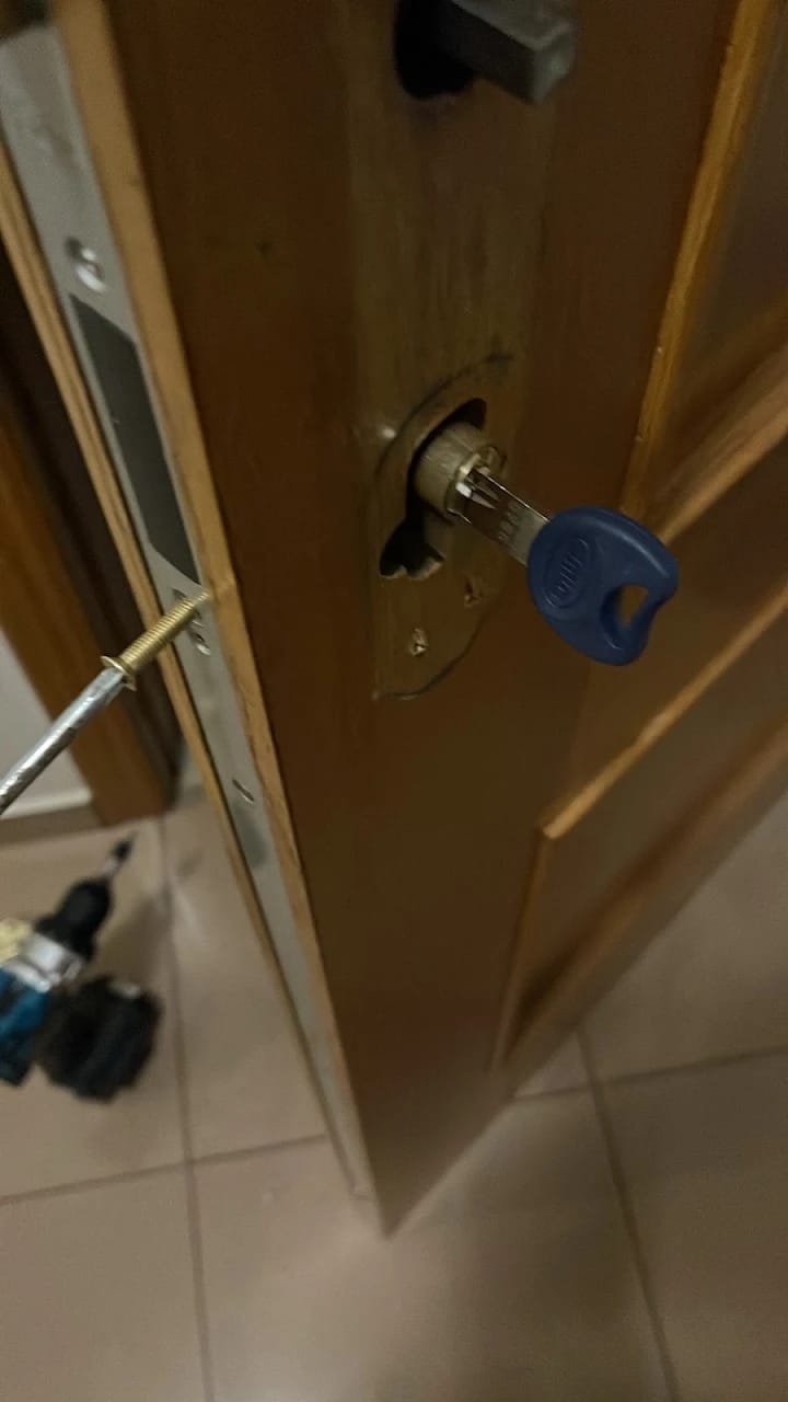 Apertura de vivienda en Benissa y cambio de bombín